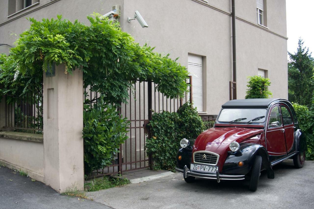 Embassy Row Bnb Zagreb Exterior photo
