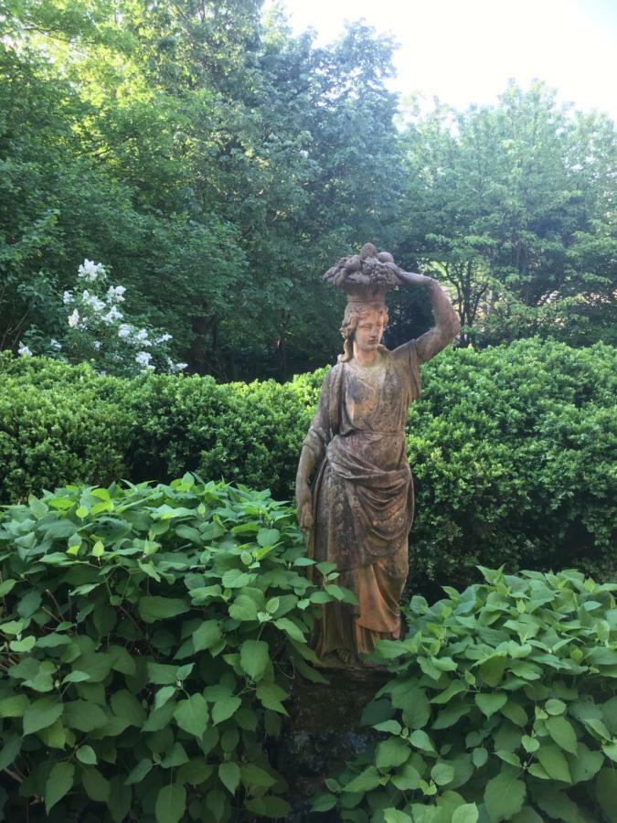 Embassy Row Bnb Zagreb Exterior photo